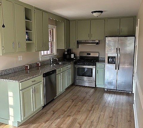 3rd image of 2211 Imperial Ave E
