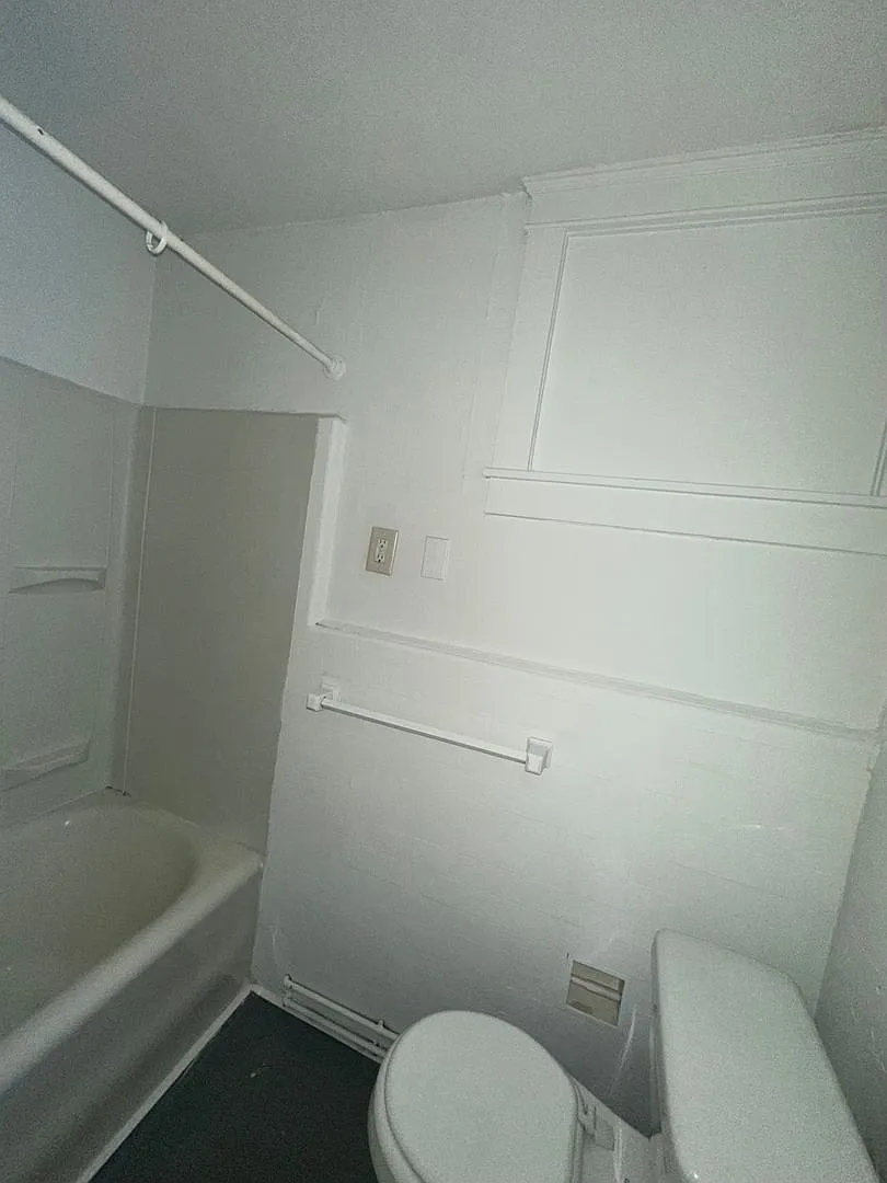 48 S Wycombe Ave — Photo 4