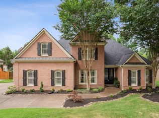 215 Ivy Grove Ln, Collierville, TN 38017