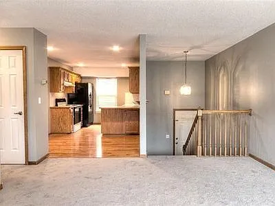 1883 Kingbird Ct — Photo 2