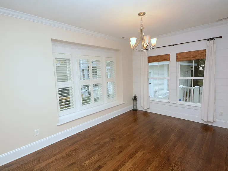 4116 Pretty Lake Ave — Photo 22