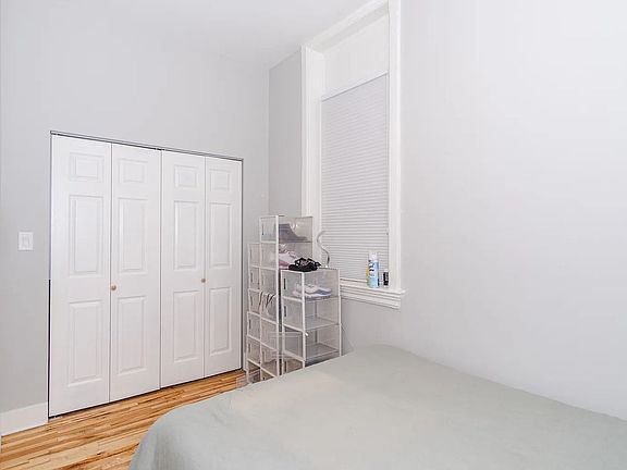 3rd image of 1304 W Ohio St APT 2F