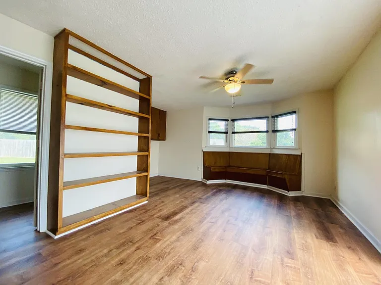 212 S Elton Cir — Photo 12