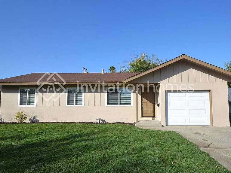 6813 Weddigen Way — Photo 1