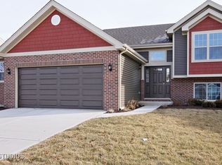 16347 Zausa Dr, Crest Hill, IL 60403