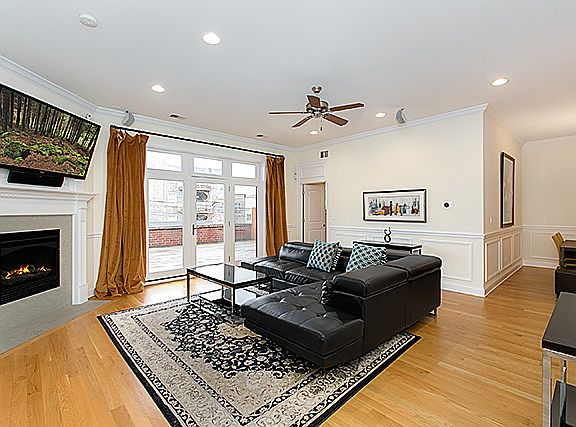 2nd image of 4141 N Kedzie Ave #205