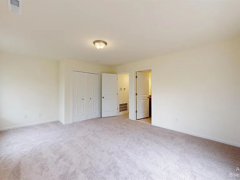 2725 Bristol Ridge Dr — Photo 24