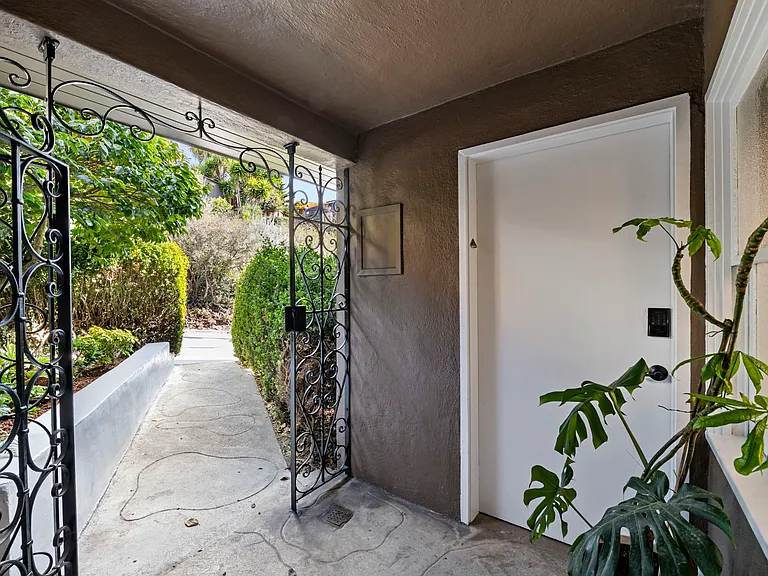 41 Saturn St — Photo 41