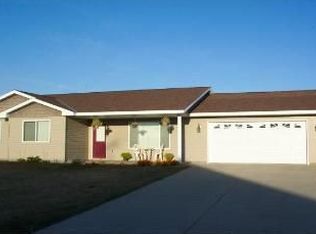 560 Cedar Ave N, Watkins, MN 55389