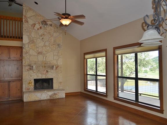 3rd image of 2100 County Road 140