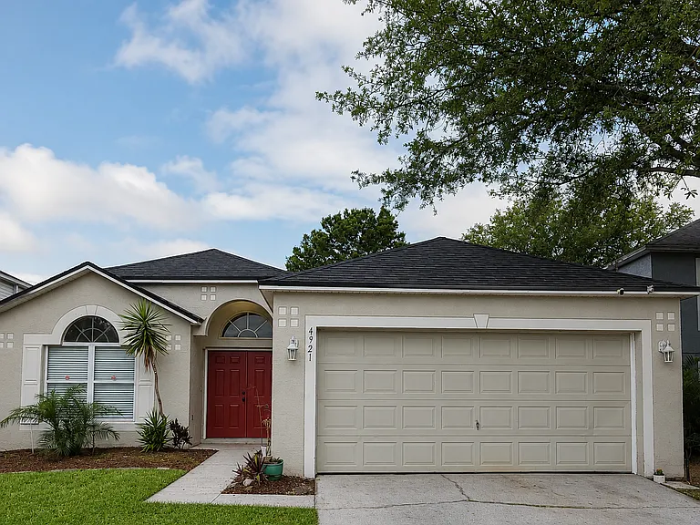 4921 Fiske Cir — Photo 1