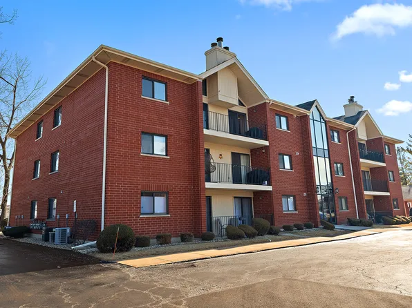 18245 66th Ct APT 3A, Tinley Park, IL 60477