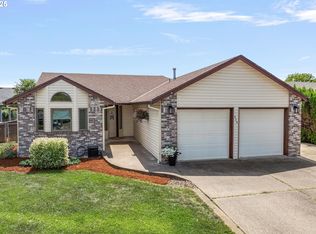 625 SE 7th Pl, Canby, OR 97013