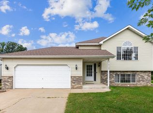 3150 Lake Ridge Dr, Big Lake, MN 55309