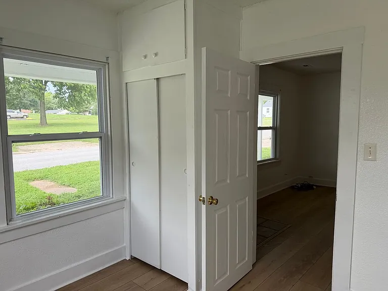 813 S Lillian Ave — Photo 12