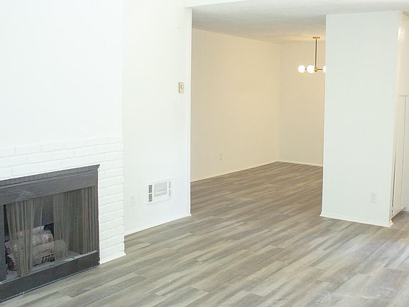 3rd image of 4900 Overland Ave Unit 309