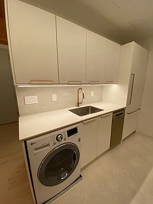 Rented by Compass | media 21