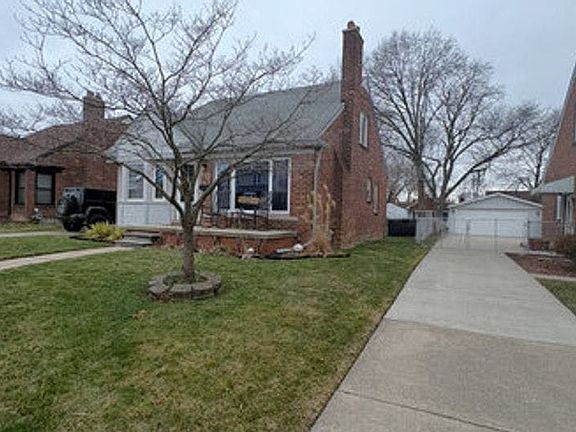 5th image of 7834 Balfour Ave