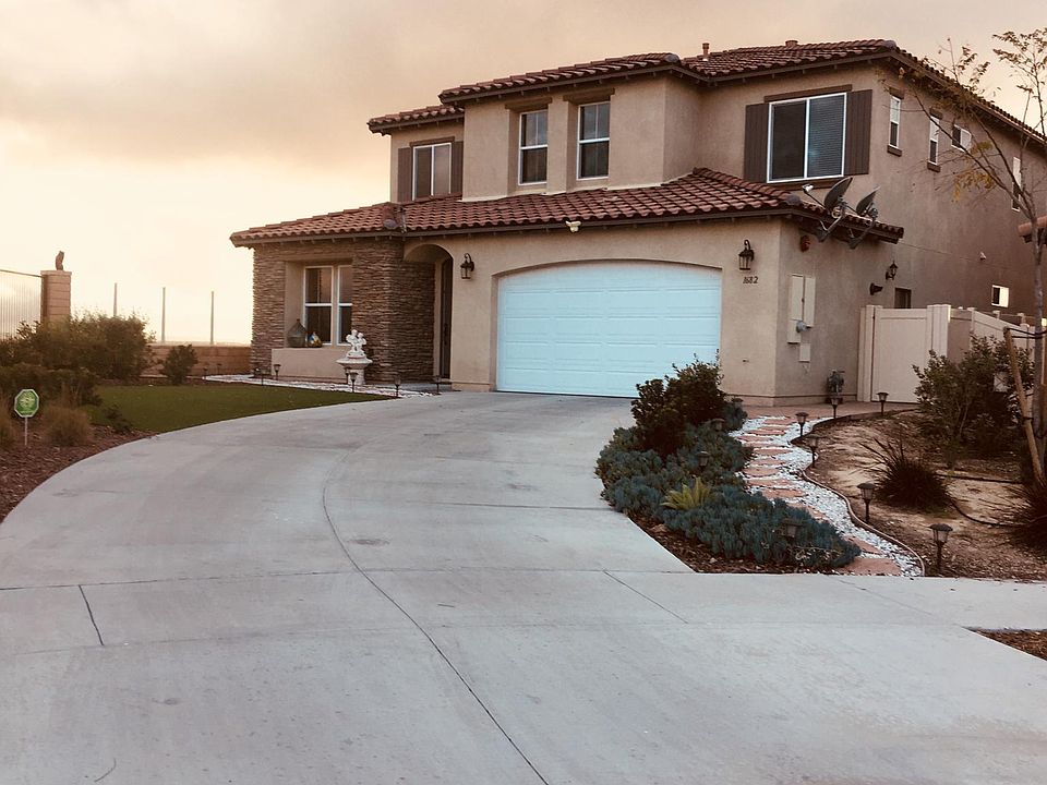 Front of the house at the end of the culdesac