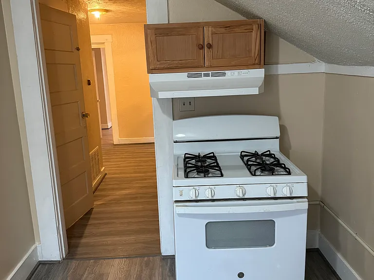 211 Alberta St #213C — Photo 9