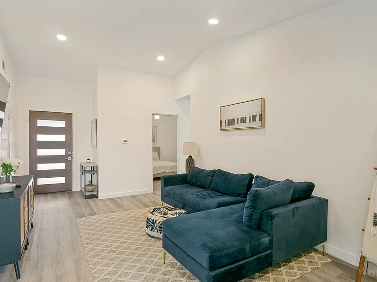 1273 Palisades Dr — Photo 5