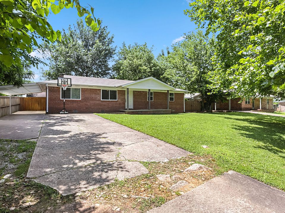 1st image of 49 E Valley Dr