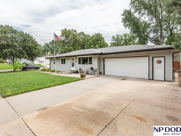 6435 Lexington Ave, Lincoln, NE 68505