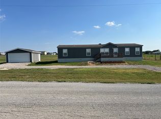 1110 Meadowlark Dr, Rhome, TX 76078