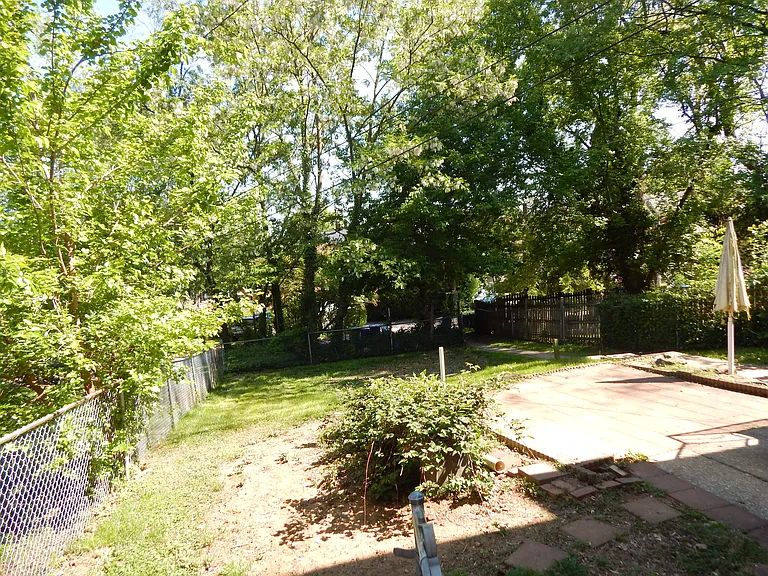 6115 Parkway Dr #1 — Photo 31