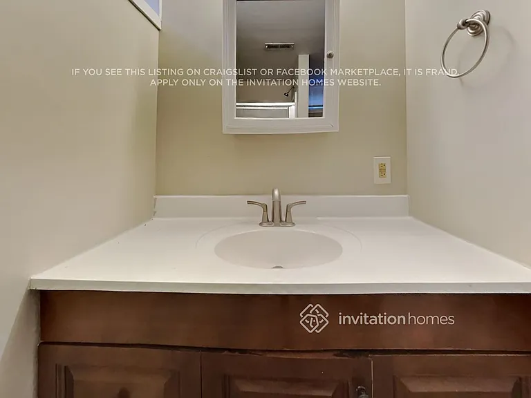 10273 Orleans Ln N — Photo 20