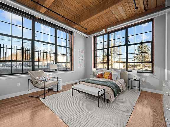 4th image of 321 Ellis St #3B-2Ba-1290Sqft