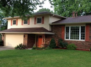 1350 S Lynnwood Dr, Decatur, IL 62521