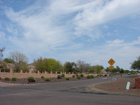 3rd image of Calle Lejos