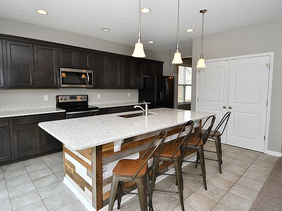 4th image of 4305 Bexley Ct