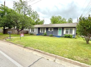 407 W Westhill Dr, Cleburne, TX 76033