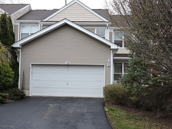 2nd image of 13 Hornbeam Way