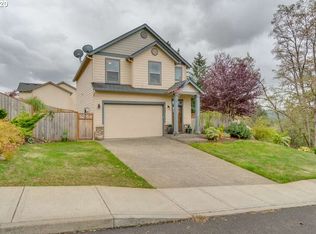 720 NE Cascadia Ridge Dr, Estacada, OR 97023
