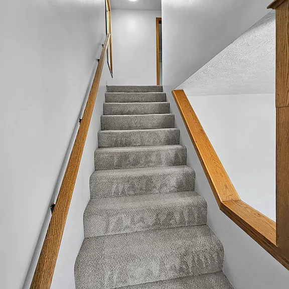 1645 Superior Ave NE — Photo 4