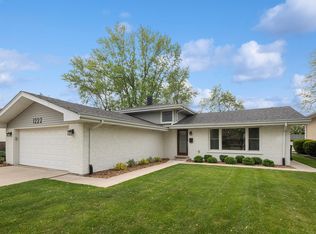 1222 Hillview Dr, Lemont, IL 60439