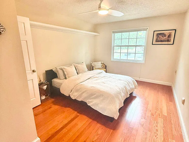 1616 W Abingdon Dr #202 — Photo 11