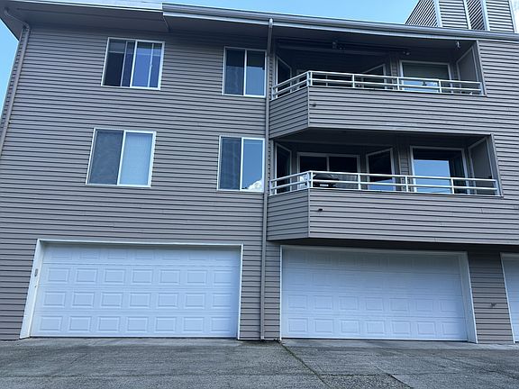 2nd image of 11430 99th Pl NE APT 1