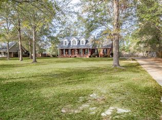 1835 Hideaway Dr, Sumter, SC 29154