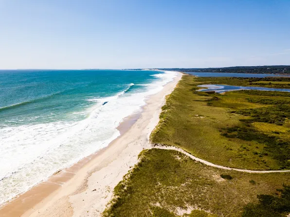 0 Black Point Rd Lot 7, Chilmark, MA 02535