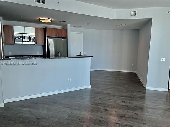 4th image of 300 S Biscayne Blvd #Cu-2705