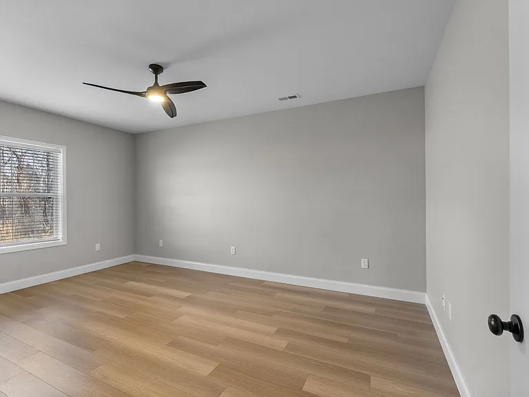 524 Old Poplar Rd — Photo 27