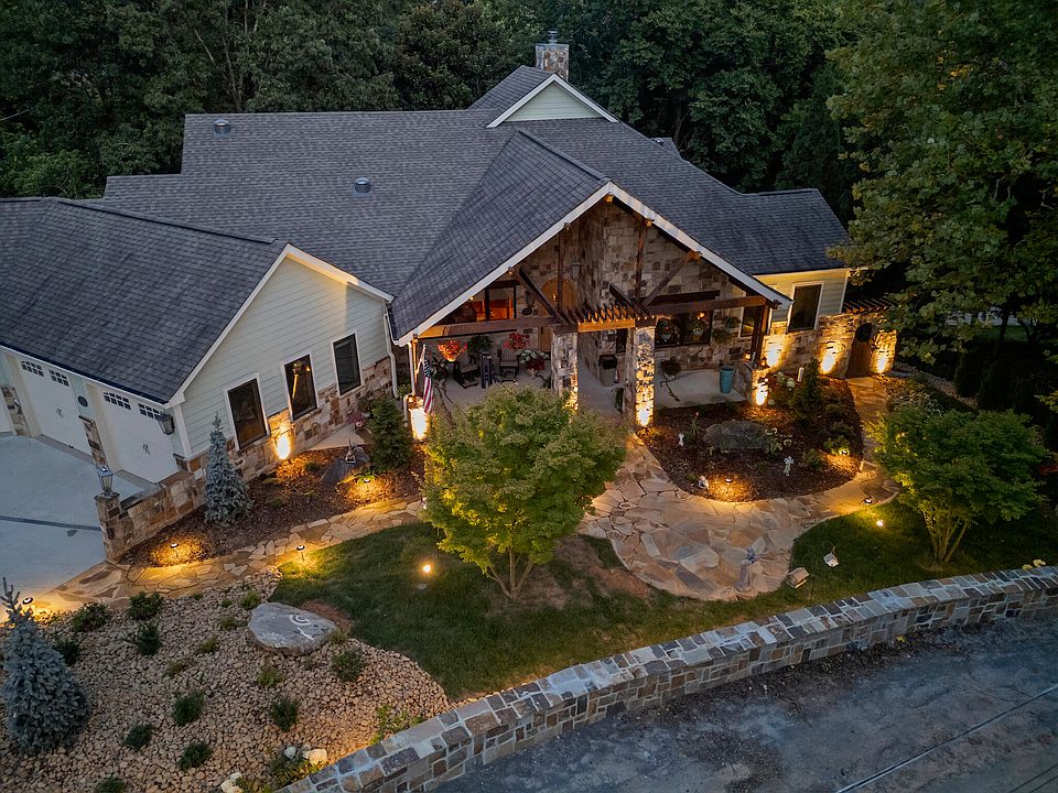 1st image of 125 Fleetwood Dr