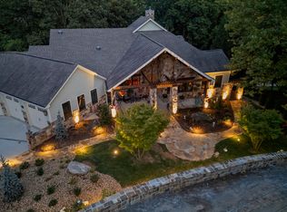 125 Fleetwood Dr, Lookout Mountain, TN 37350