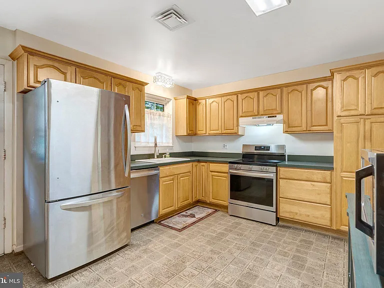 5315 Summit Dr — Photo 18