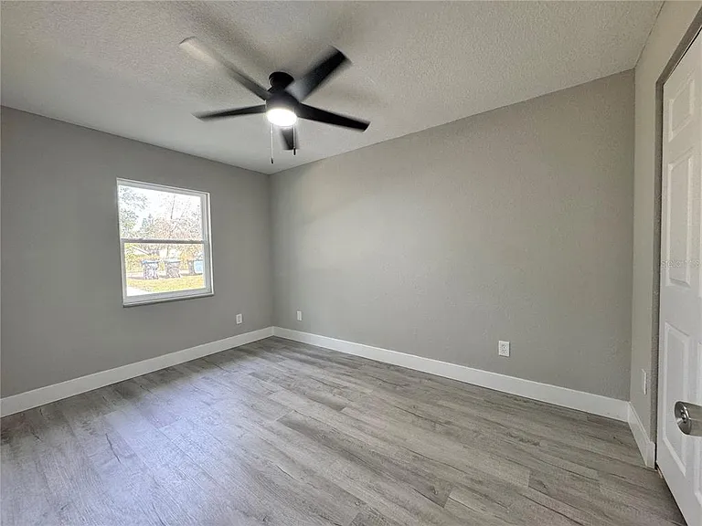 2346 Section Dr — Photo 20