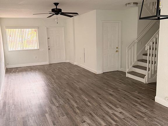 2nd image of 4942 Palm Garden Ln
